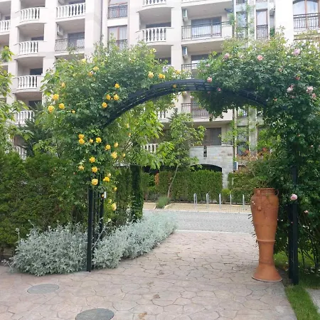 Cascadas Apartman *